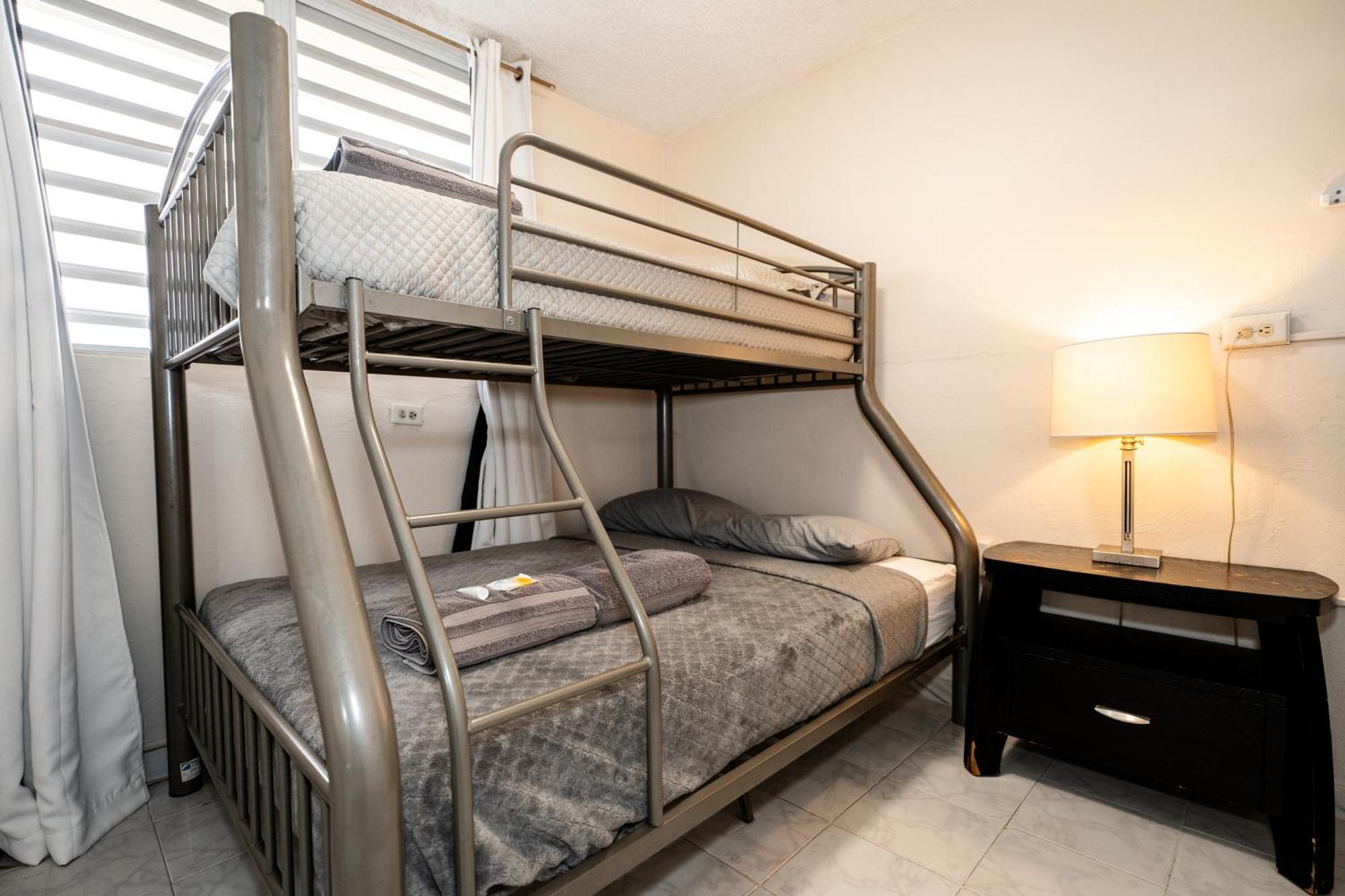 Oasis In The South Of The Island With Free Parking And Laundry Apartment Ponce Ngoại thất bức ảnh